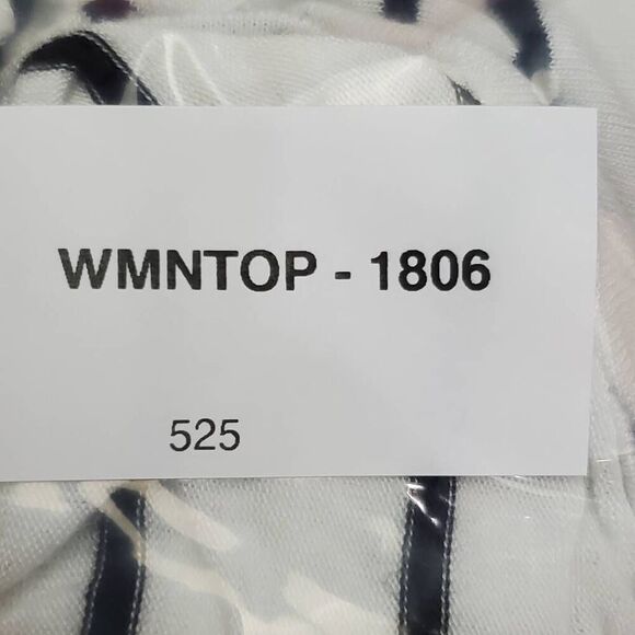 Maurices Large White Navy Stripe V-Neck SS Tunic - Picture 8 of 8